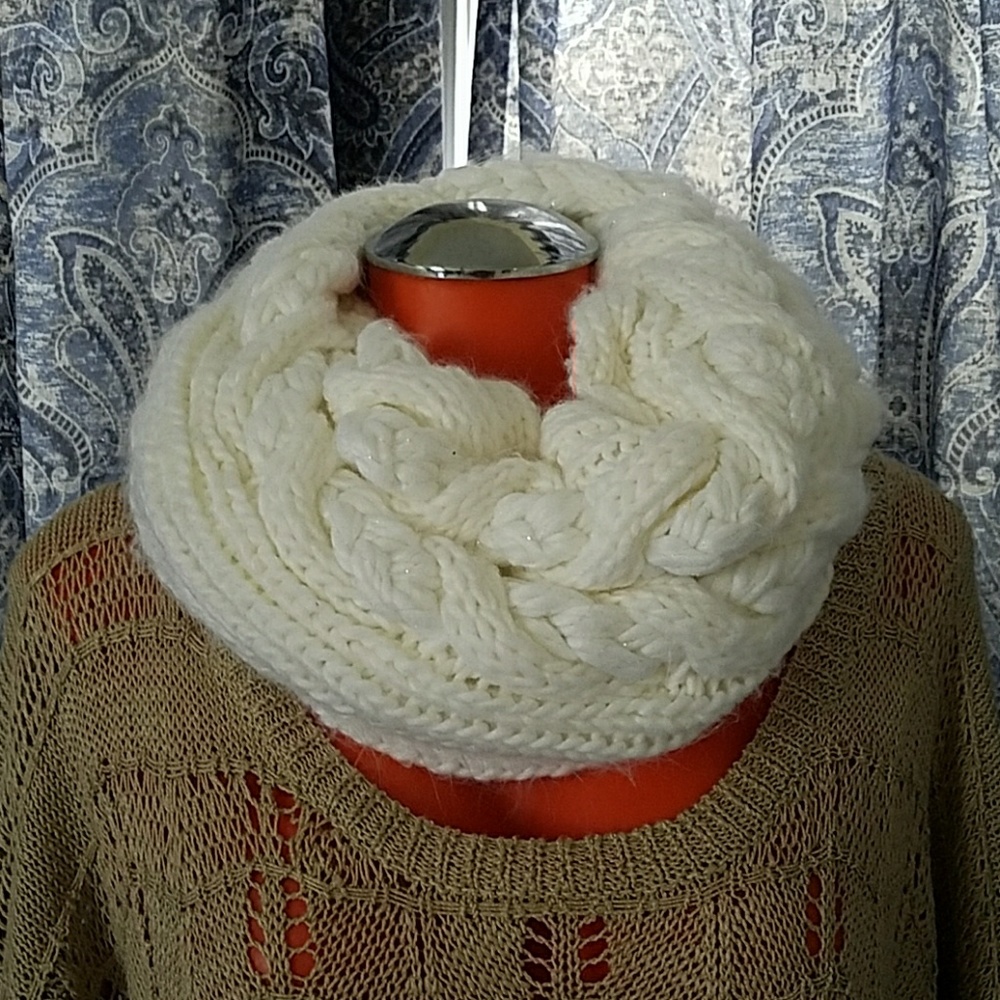 Infinity knit scarf